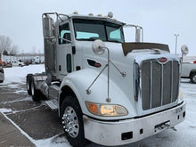 Load image into Gallery viewer, 2008 Peterbilt 384
